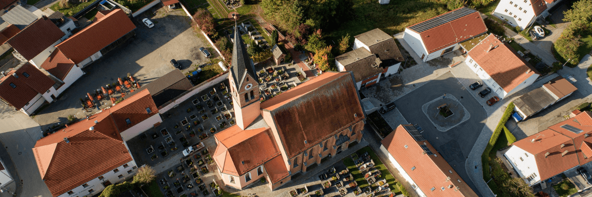 Draufsicht | Pfarrei Schwanenkirchen