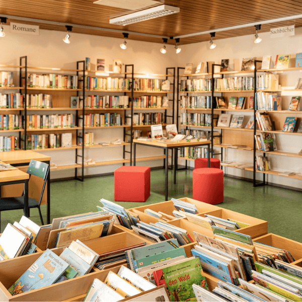 Bücherei | Pfarrei Schwanenkirchen