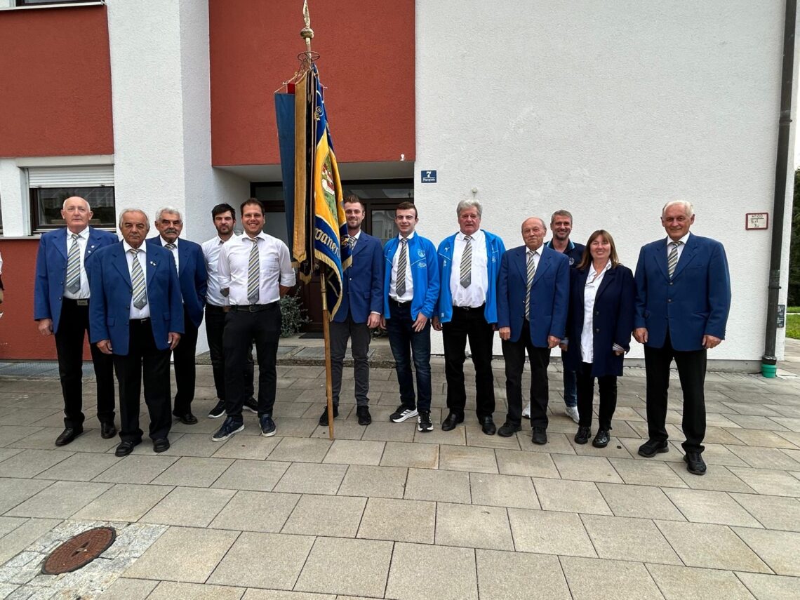 Der Sportverein beim Jahrtag der Reservisten.